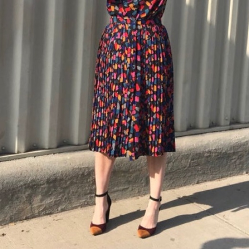 Vintage wool pleated midi skirt